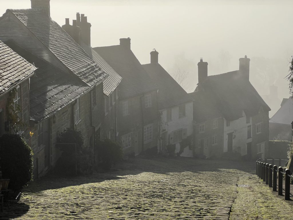 Gold Hill, Shaftsbury by Gabriel Hemery